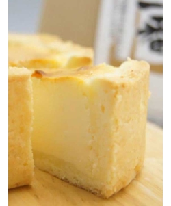 砂川市〈岩瀬牧場〉牧場のチーズケーキ2種詰め合わせ