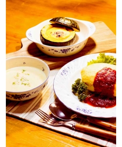 札幌市〈キッチンアクティブ〉洋食セット